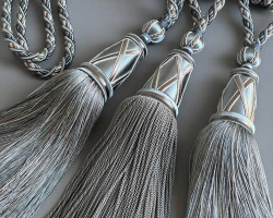 Подхваты из коллекции New Classic